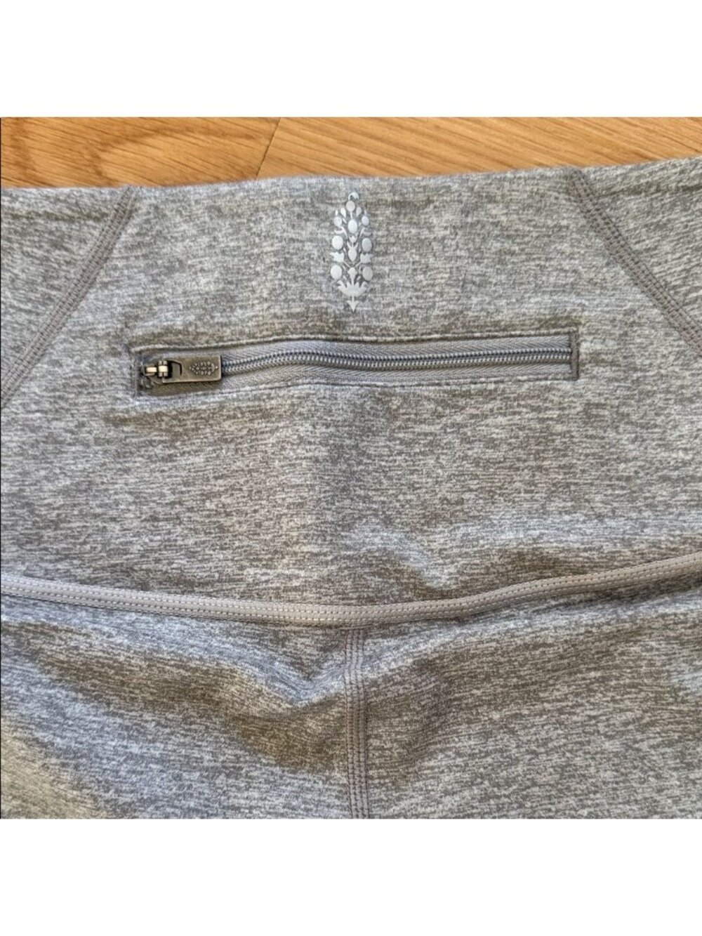 Movement Heather Gray Shorts Size large High Rise - Picture 4 of 5